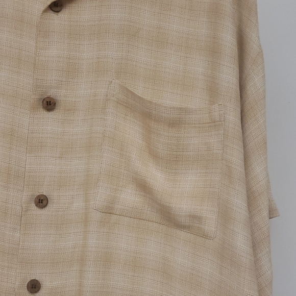 Men's Casual Button Down Dress Shirt - Picture 2 of 4